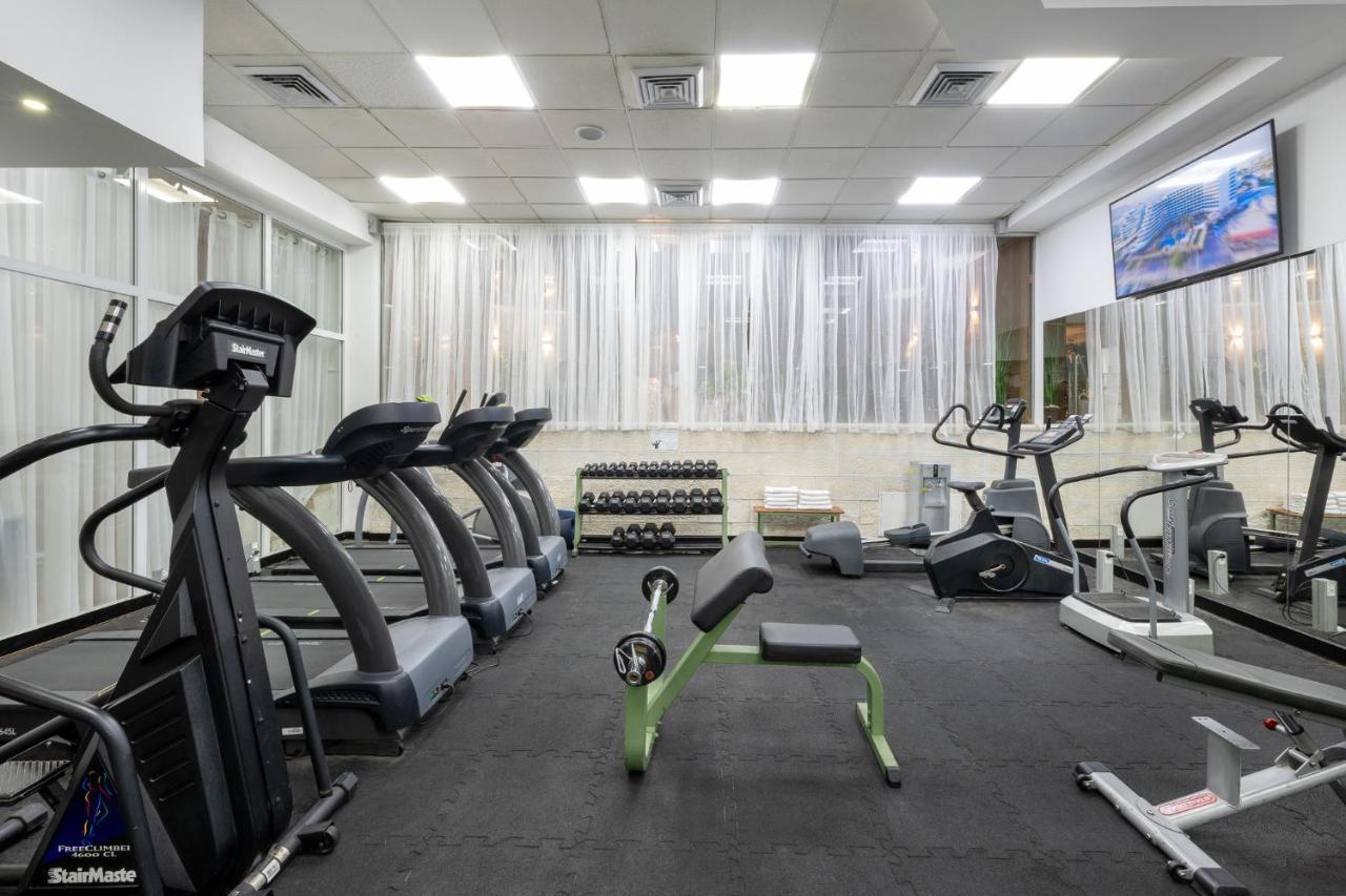 Vert Hotel Eilat By Afi Hotels Esterno foto The gym at the hotel