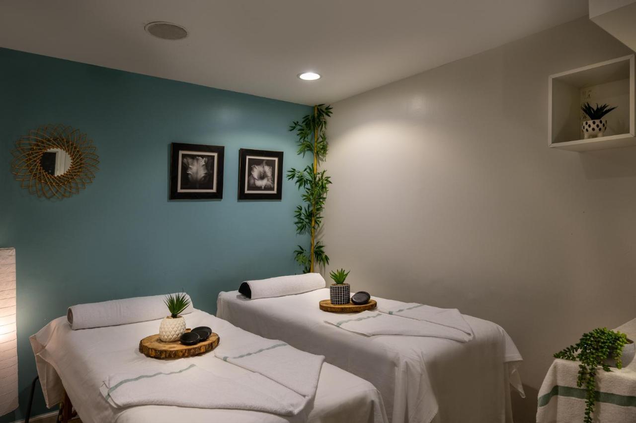 Vert Hotel Eilat By Afi Hotels Esterno foto A treatment room at a spa